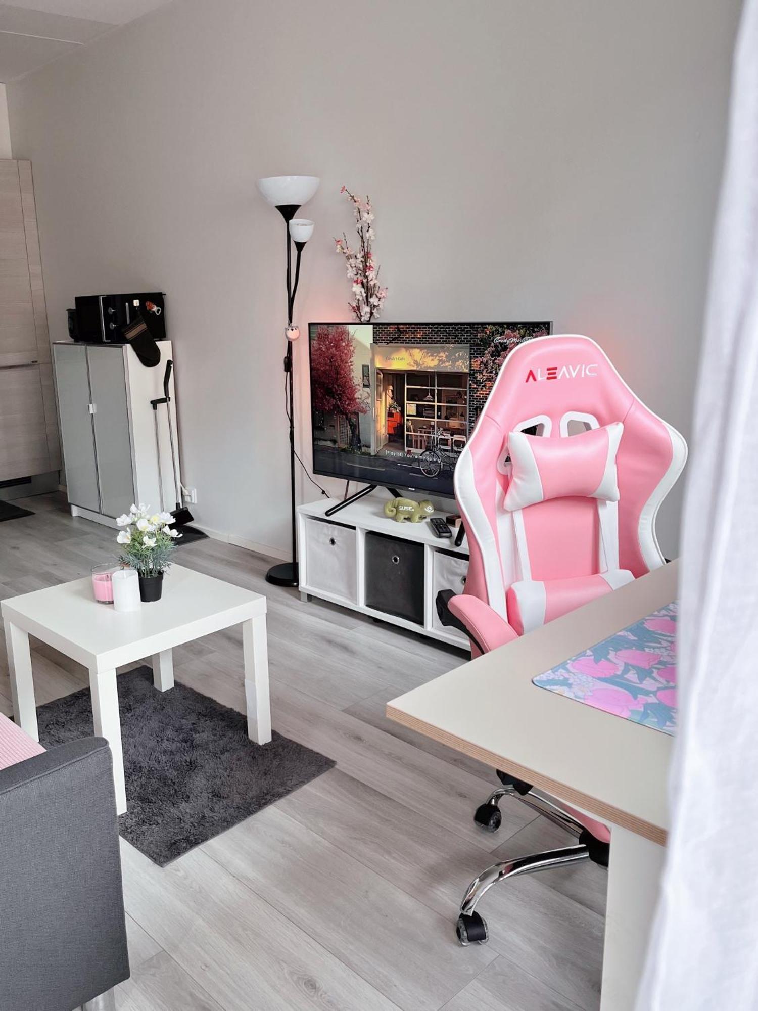 Lovely Home Next To The Metro Station And Shopping Malls - 16Mins To City Center, Convenient, Peaceful Helsinki Extérieur photo