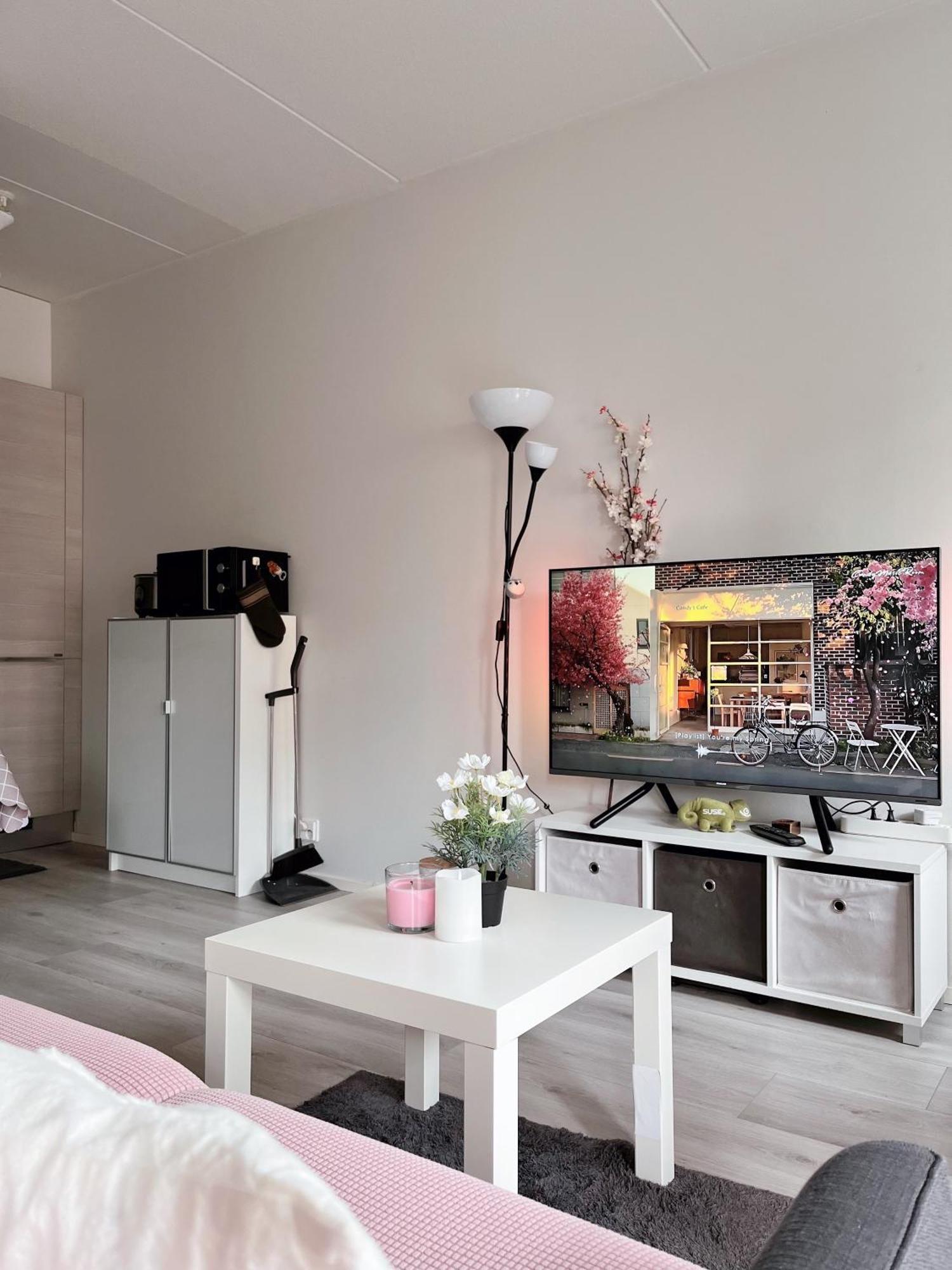 Lovely Home Next To The Metro Station And Shopping Malls - 16Mins To City Center, Convenient, Peaceful Helsinki Extérieur photo